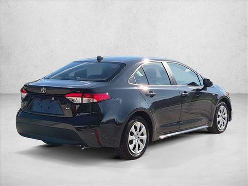 Used 2024 Toyota Corolla LE FWD image 5
