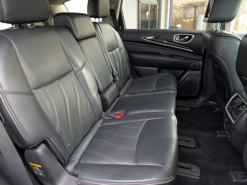 Used 2013 INFINITI JX35 AWD w/ Premium Pkg image 31