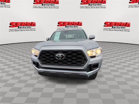 Certified 2022 Toyota Tacoma 4x4 Double Cab image 4