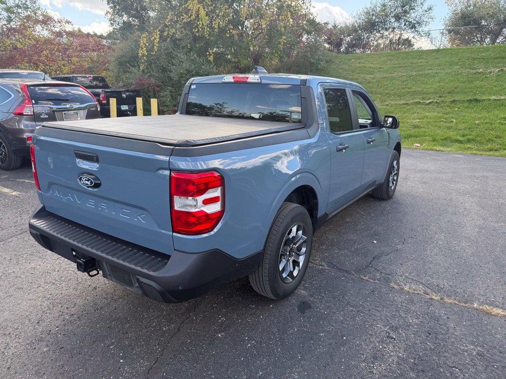 Used 2025 Ford Maverick XLT w/ Equipment Group 301A AWD/4WD image 3