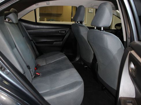 Used 2015 Toyota Corolla L image 23