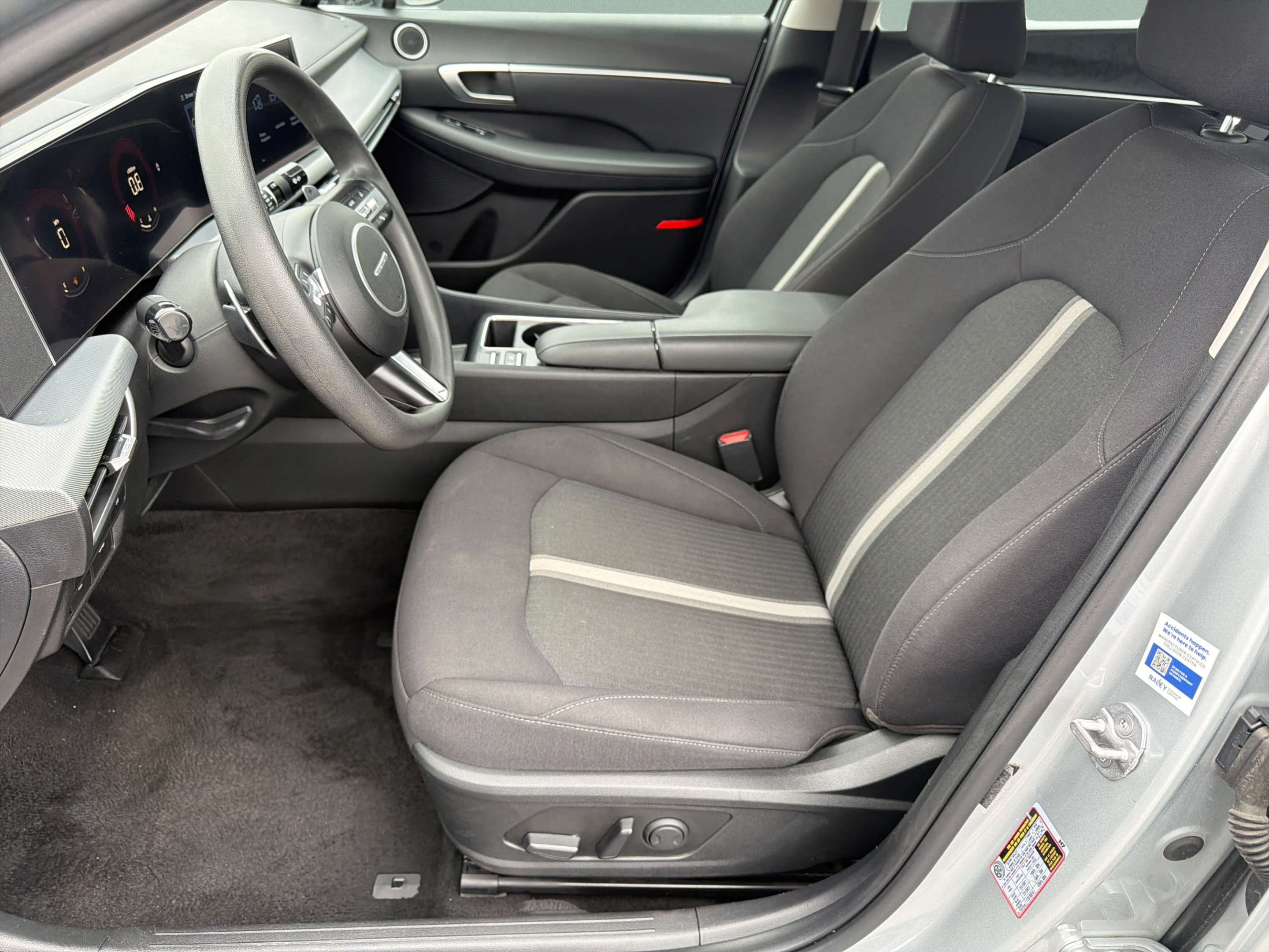 Used 2024 Hyundai Sonata SEL FWD image 19