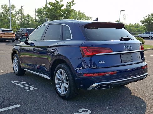 Used 2023 Audi Q5 2.0T Premium w/ Convenience Package AWD/4WD image 4