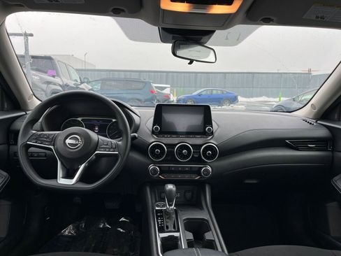 Used 2025 Nissan Sentra SV image 32