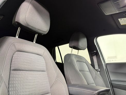 Used 2025 Chevrolet Equinox LT w/ Midnight Edition FWD image 16