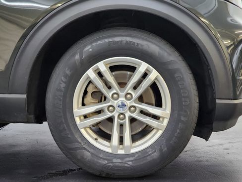 Used 2022 Ford Explorer XLT w/ Equipment Group 202A image 22