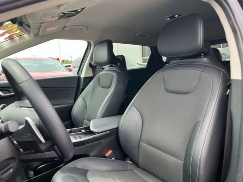 Certified 2024 Kia EV6 Light RWD image 17