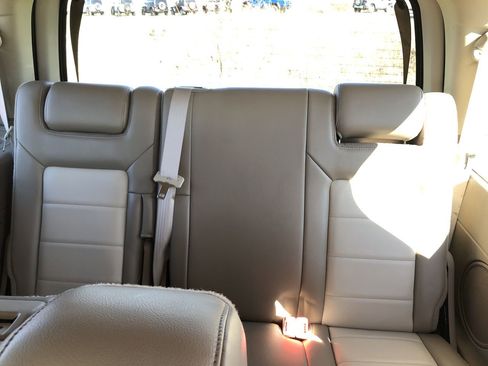 Used 2005 Ford Expedition King Ranch image 11