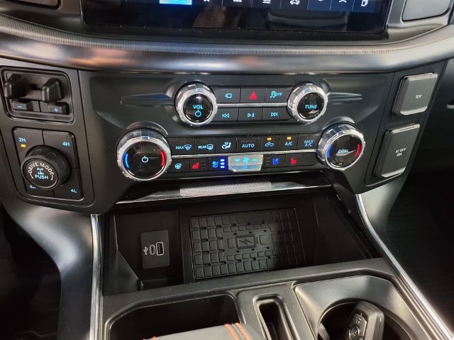 Used 2025 Ford F150 Raptor AWD/4WD image 42