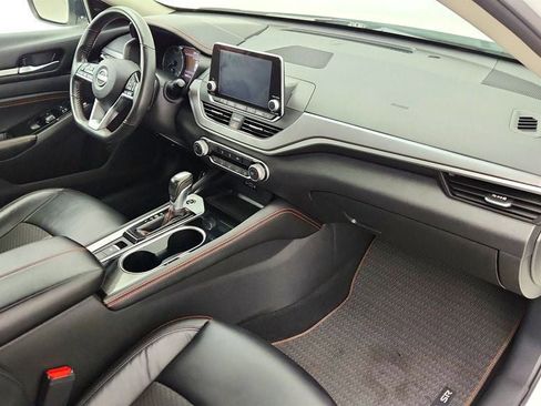 Used 2023 Nissan Altima 2.5 SR image 24