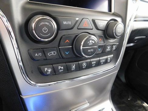 Used 2018 Jeep Grand Cherokee Limited w/ Luxury Group II image 26