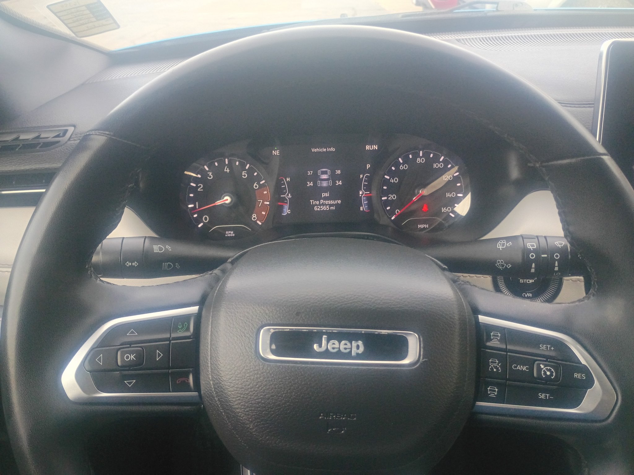 Used 2025 Jeep Compass Limited AWD/4WD image 17