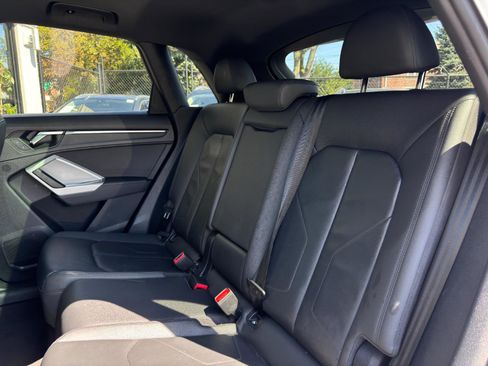 Used 2023 Audi Q3 2.0T Premium image 19