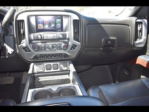 Used 2018 GMC Sierra 1500 SLT w/ Texas SLT Premium Package AWD/4WD image 29