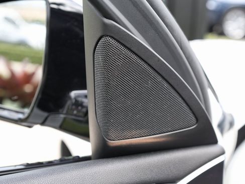 Used 2023 BMW X4 xDrive30i w/ M Sport Package image 14