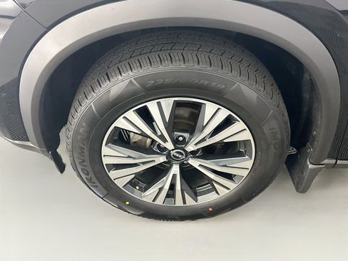 Used 2023 Nissan Rogue SV AWD/4WD image 11
