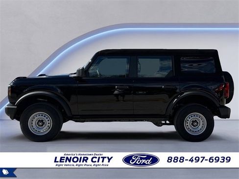 New 2025 Ford Bronco Base image 4