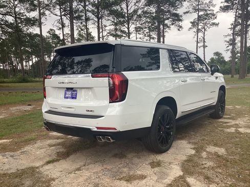 New 2026 GMC Yukon XL Denali w/ Advanced Technology Package RWD image 4