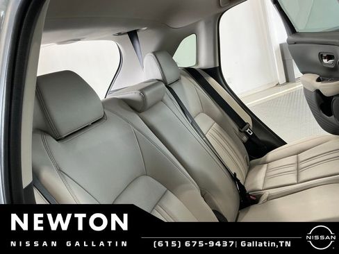 Used 2025 Honda HR-V EX-L image 17