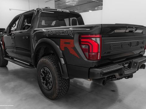Used 2025 Ford F150 Raptor w/ Equipment Group 803A Raptor R AWD/4WD image 3