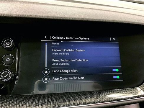 Used 2022 Buick Envision Preferred w/ Safety Package image 32