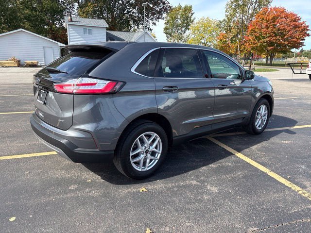 Certified 2023 Ford Edge SEL w/ Convenience Package AWD/4WD image 3