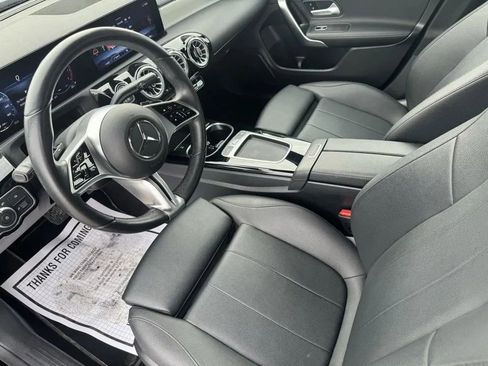 Used 2025 Mercedes-Benz CLA 250 4MATIC image 10