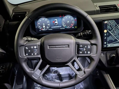New 2026 Land Rover Defender 110 X-Dynamic SE AWD/4WD image 17