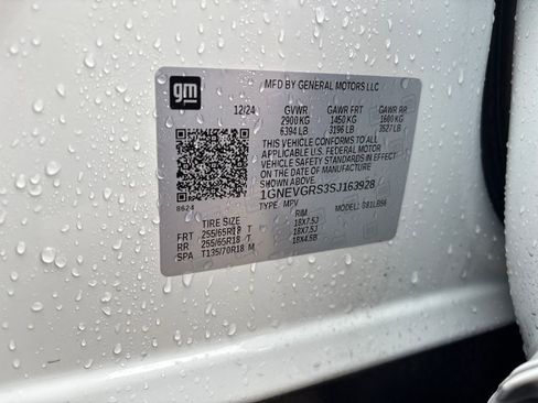 Used 2025 Chevrolet Traverse LT image 34