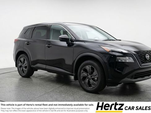 Used 2025 Nissan Rogue SV image 1