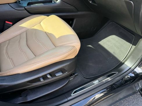 Used 2017 Cadillac XT5 Platinum AWD/4WD image 27