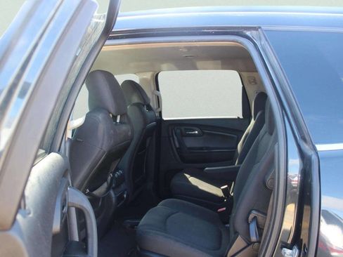 Used 2009 Chevrolet Traverse LT image 6