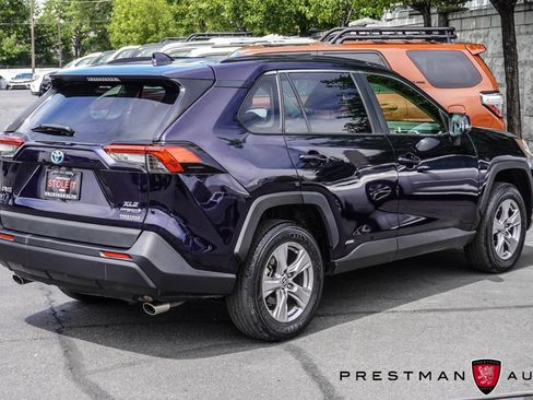 Used 2022 Toyota RAV4 XLE w/ Convenience Package AWD/4WD image 21