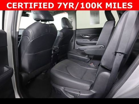 Used 2024 Toyota Grand Highlander FWD image 15