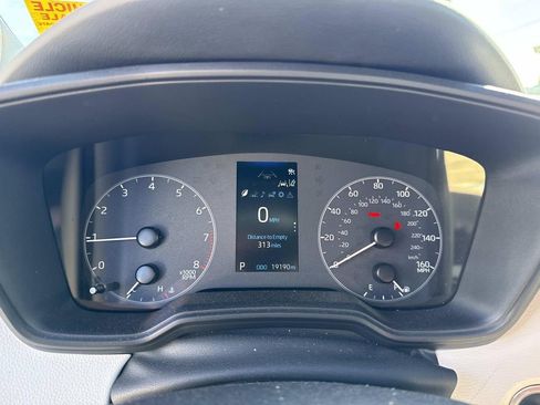 Used 2024 Toyota Corolla SE image 14