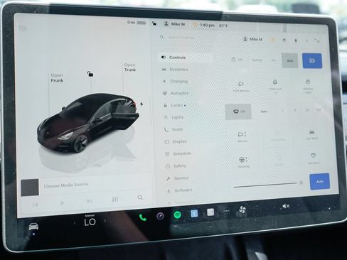 Used 2022 Tesla Model 3 Long Range AWD/4WD image 26