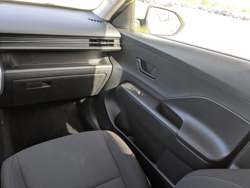 Used 2025 Hyundai Kona SEL AWD/4WD image 19