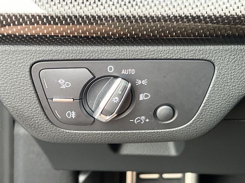Used 2019 Audi SQ5 Premium Plus w/ Premium Plus Package AWD/4WD image 36