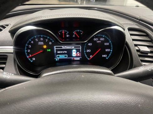 Used 2015 Chevrolet Impala LTZ FWD image 24