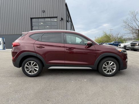 Used 2018 Hyundai Tucson SEL image 2