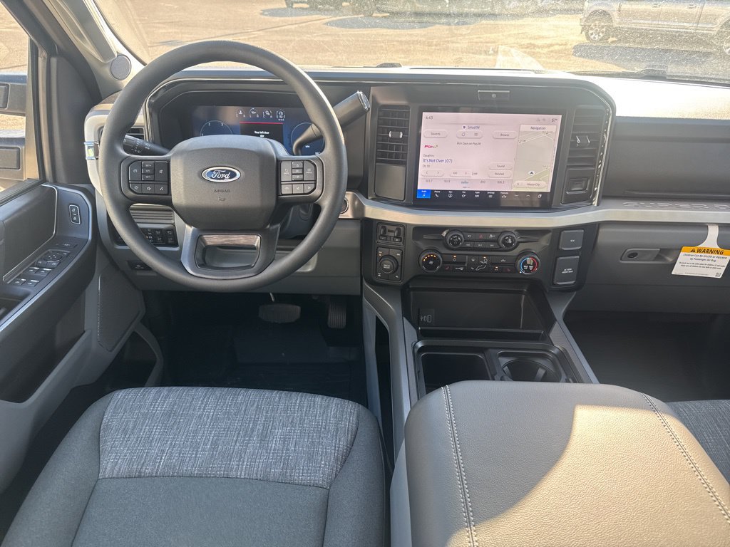 New 2026 Ford F350 XLT w/ XLT Premium Package AWD/4WD image 6
