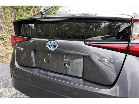 Used 2020 Toyota Prius image 5
