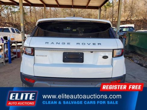 Used 2018 Land Rover Range Rover Evoque SE image 12