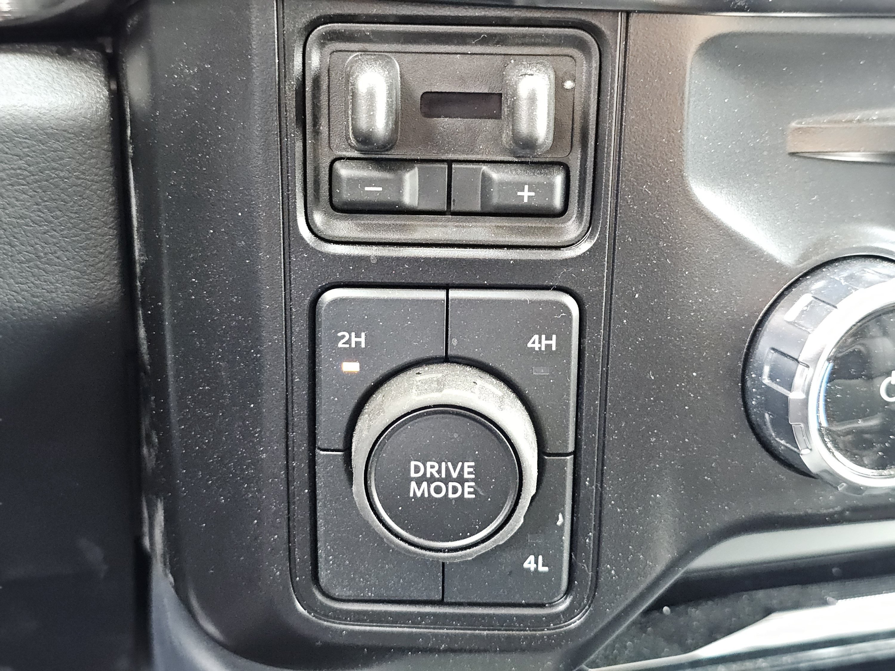 Used 2026 Ford F250 Lariat AWD/4WD image 9
