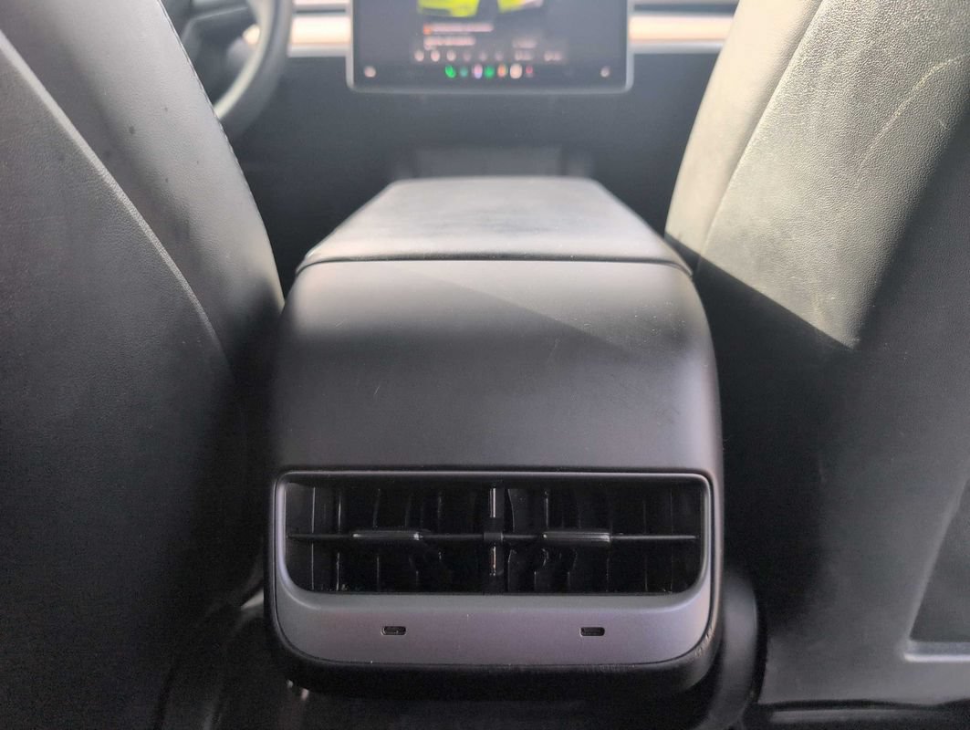Used 2023 Tesla Model Y Performance AWD/4WD image 13