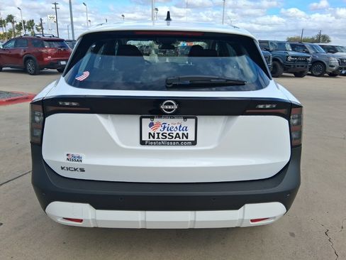 New 2026 Nissan Kicks S image 5