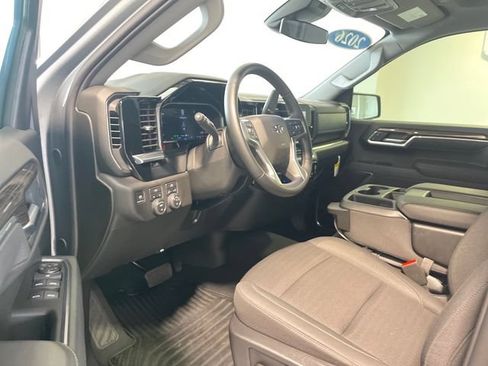 Used 2026 Chevrolet Silverado 1500 RST AWD/4WD image 6