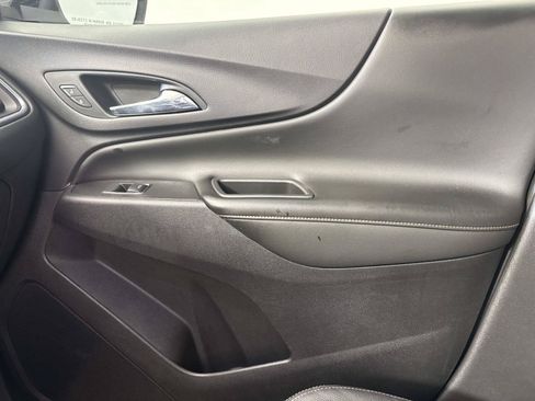 Used 2021 Chevrolet Equinox Premier FWD image 21