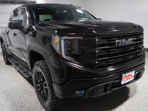 Used 2023 GMC Sierra 1500 Elevation w/ Preferred Package image 6