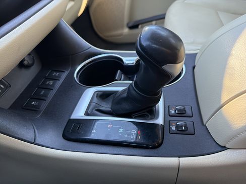 Used 2015 Toyota Highlander XLE image 22